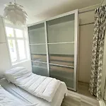 1St Floor Oasis - Parking/Wifi